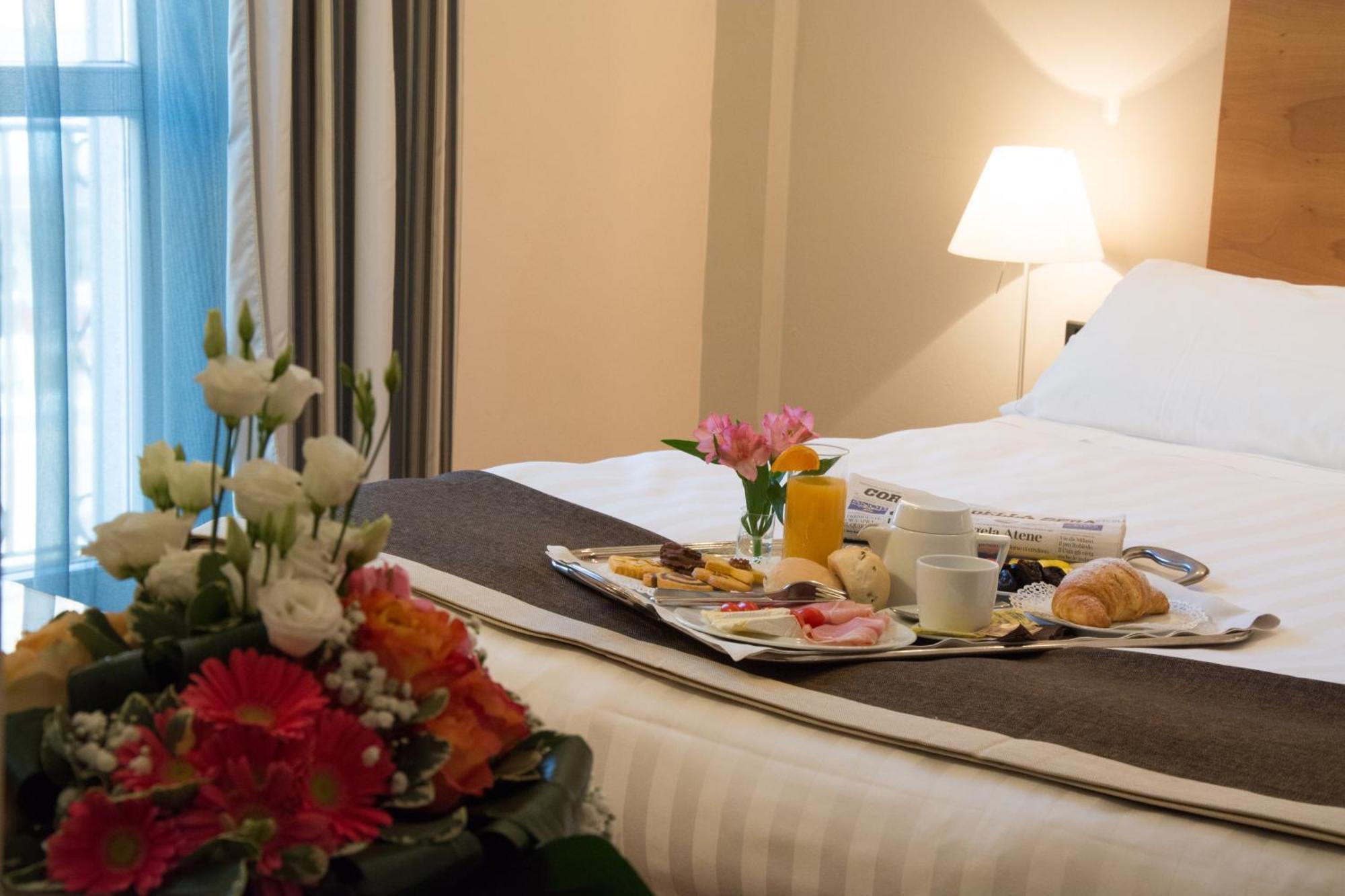 Hotel Royal Falcone Монца Екстериор снимка