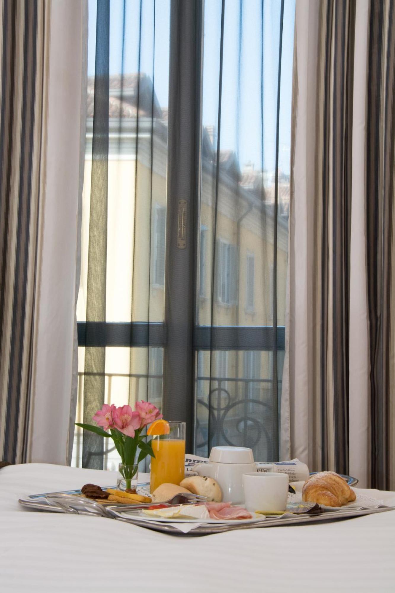 Hotel Royal Falcone Монца Екстериор снимка